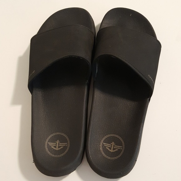 dockers slide sandals